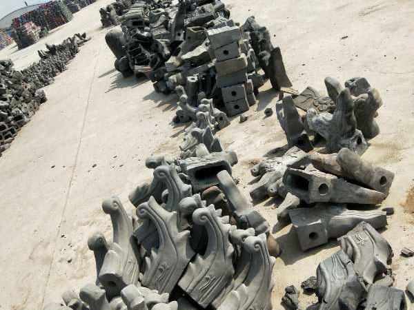 工廠一角，園林古建瓦配件